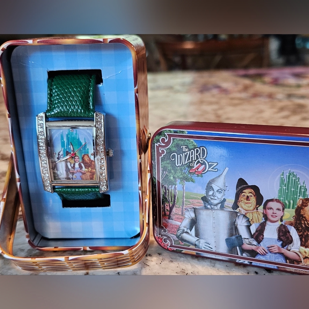 The Wizard of Oz Wrist Watch Avon 2008 Commemorative Tin Basket New